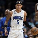 Banchero y Magic vencen a Hornets erráticos