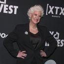 ARCHIVO - La chef Anne Burrell asiste a City Harvest Presents The 2025 Gala: Carnaval, el 22 de abril de 2025, en Nueva York.(Foto Andy Kropa/Invision/AP, archivo)