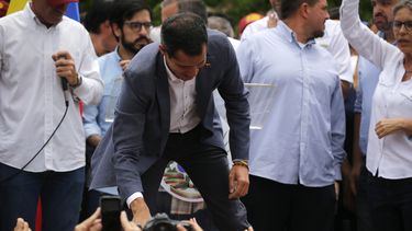 Guaidó busca comunicación directa con militares de EEUU
