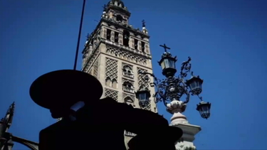 adriana navarro viaja a sevilla