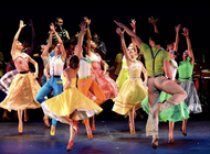 ocho bailarines de la compania lizt alfonso se quedan en espana