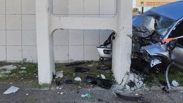 La grieta es a considerar: inspeccionarán daños a puente peatonal tras choque fatal en marginal del expreso Baldorioty de Castro
