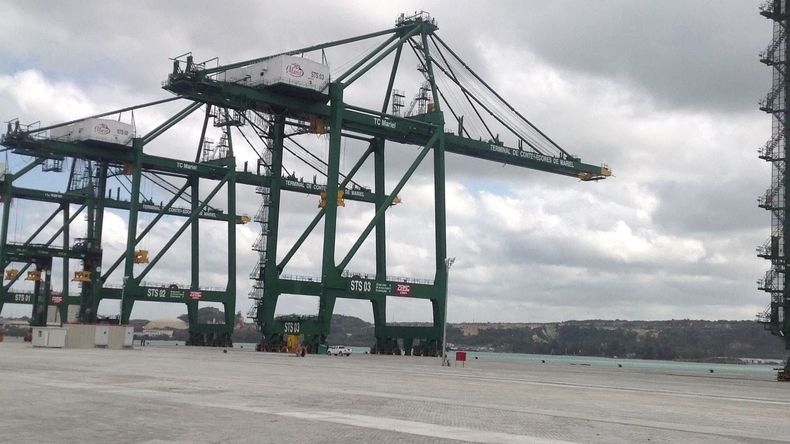 Raúl Castro aseguró que el megapuerto de Mariel era un proyecto trascendental para la economía cubana.