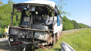 un muerto y diez lesionados en accidente de transito en bayamo