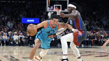 Booker anota 25 puntos y los Suns vencen 124-115 al Thunder