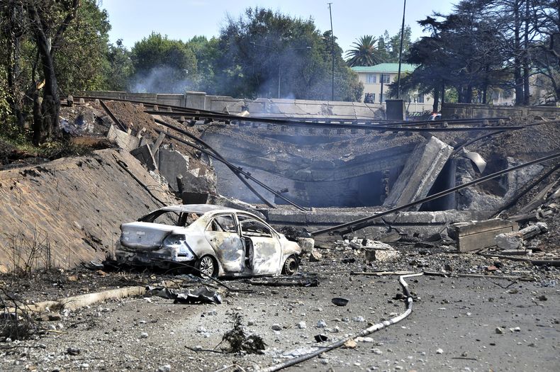 AFR-GEN SUDÁFRICA CAMIÓN EXPLOSIÓN