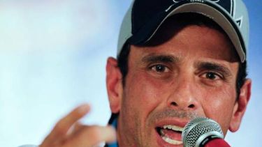 capriles viaja a ee uu a pedir observadores de la oea para los comicios venezolanos