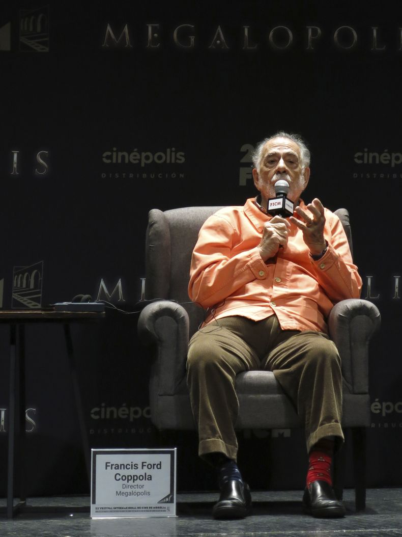El director Francis Ford Coppola participa en una conferencia de prensa sobre su película Megalópolis en el Festival de Cine de Morelia, en Morelia, México, el martes 22 de octubre de 2024. (Foto AP/Berenice Bautista)