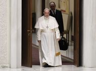 vaticano inicia ano con novedades; papa aboga por adopcion