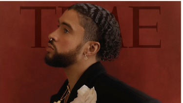 bad bunny protagoniza la primera portada en espanol de la revista time