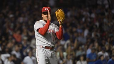 Luis Castillo poncha a 11, Rojos derrotan a Cachorros 5-3