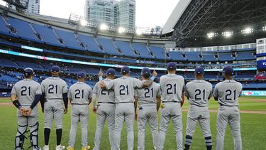 Rays juegan de inicio con 9 latinoamericanos y arrollan