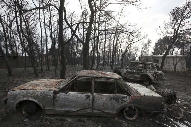 EUR-GEN_GRECIA_INCENDIO_FORESTAL-0.jpg