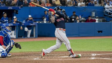 Medias Rojas y Verdugo vencen a Azulejos y evitan barrida