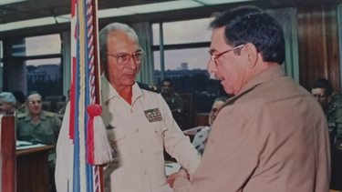 fallece el vicealmirante pedro miguel perez betancourt, figura del regimen cubano
