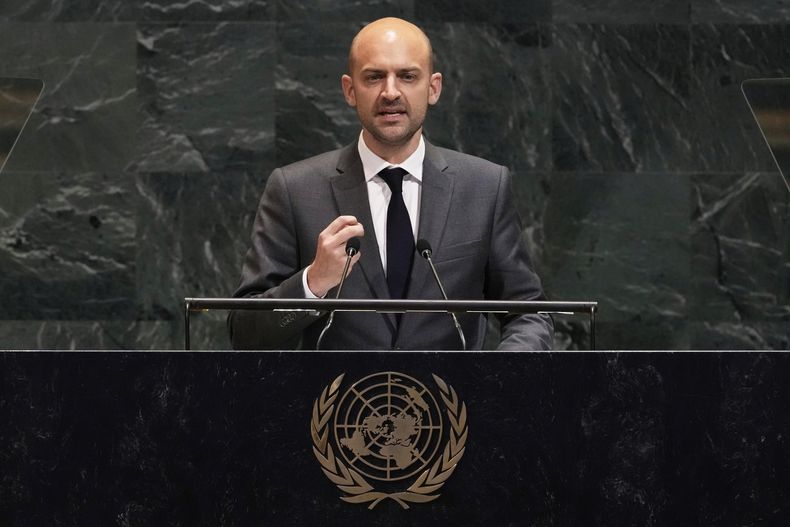 El ministro de Relaciones Exteriores de Francia, Jean-Noël Barrot, habla ante la Asamblea General de Naciones Unidas, el lunes 28 de julio de 2025, en Nueva York. (AP Foto/Richard Drew)