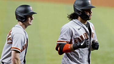 Grand slam de Crawford guía a Gigantes a triunfo