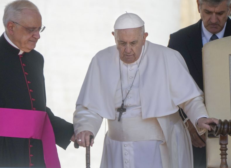 EUR-GEN VATICANO-OPCIÓN DE RENUNCIA