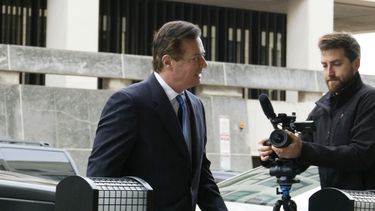 Trump renueva ataques al secretario Sessions por caso ruso