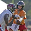 Brady y Buccaneers, motivados por tareas pendientes