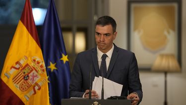 El presidente del gobierno español, Pedro Sánchez, durante una conferencia de prensa en la embajada de España en Beijing, el 31 de marzo de 2023. (Foto AP/Ng Han Guan)