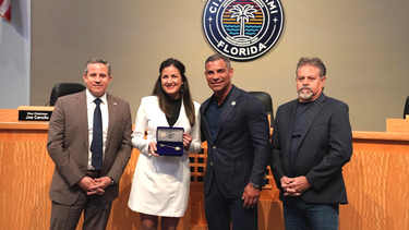 miami honra a rosa maria paya: recibe las llaves de la ciudad por su lucha por la libertad de cuba
