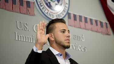 jose fernandez se convierte en ciudadano estadounidense
