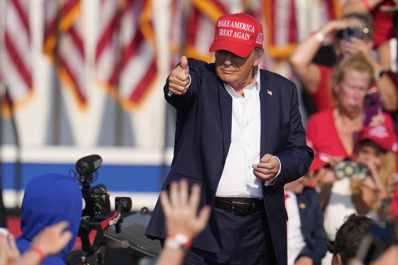 El expresidente estadounidense Donald Trump en un evento de campaña en Butler, Pensilvania, el 13 de julio del 2024. (Foto AP /Gene J. Puskar)