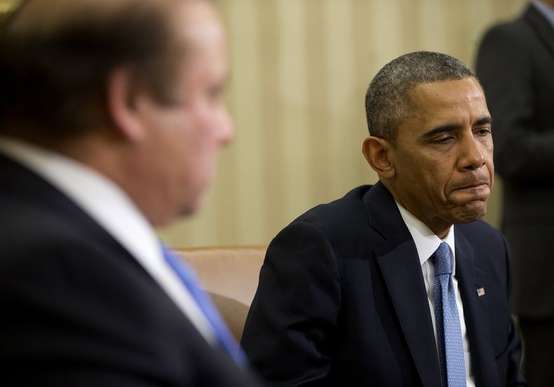 El presidente Barack Obama durante una reuni&oacute;n con el primer ministro de Pakist&aacute;n, Nawaz Sharif, en la Oficina Oval de la Casa Blanca en Washington, el mi&eacute;rcoles 23 de octubre de 2013. (AP Foto/Pablo Mart&iacute;nez Monsiv&aacute;is)