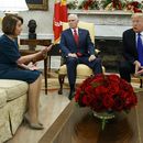 Trump y demócratas discuten sobre financiamiento del muro