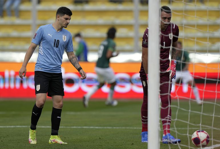 Uruguay cae 3-0 ante Bolivia y se aleja más de Qatar