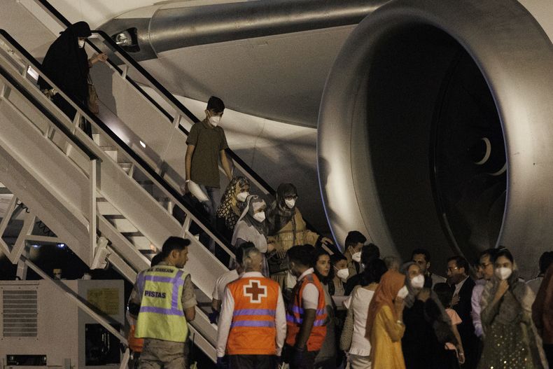 EUR-INM ESPAÑA-REFUGIADOS AFGANOS