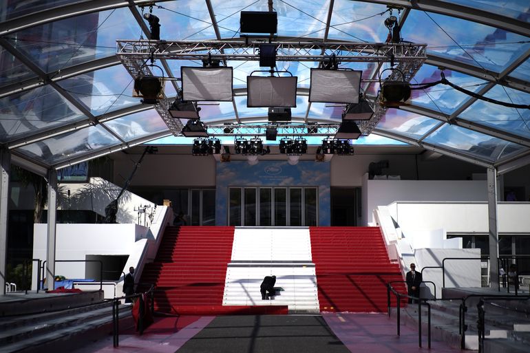 Cannes despliega la alfombra roja para 75° festival de cine