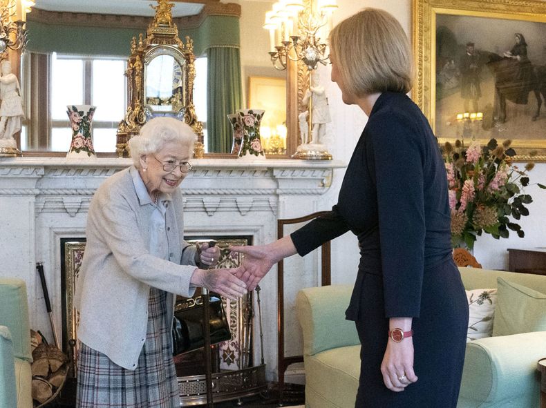 ESP-GEN GBRETAÑA-REINA ISABEL II-UNA VIDA