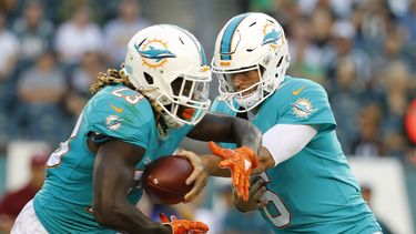 Fuente AP: Dolphins entrenarán en California por Irma