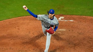 Kevin Gausman, abridor de los Cachorros de Chicago, lanza en el duelo del viernes 7 de agosto de 2026 ante los Reales de Kansas City (AP Foto/Charlie Riedel)