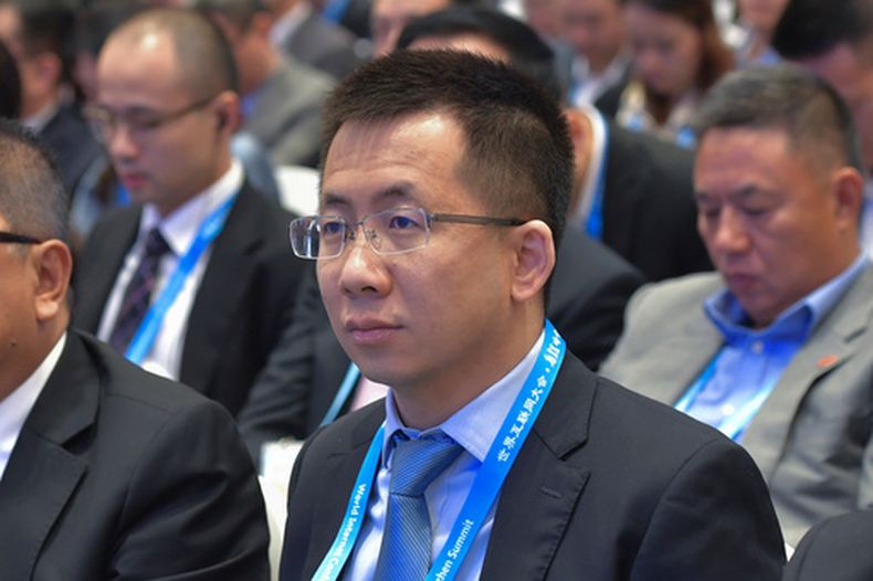 Zhang Yiming, fundador de ByteDance, asiste a la ceremonia de apertura de la 57ta Conferencia Mundial de Internet en Wuzhen, en la provincia oriental china de Zhejiang, el 7 de noviembre de 2018. (Chinatopix Via AP)