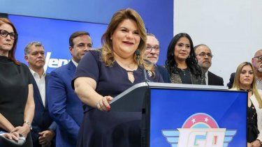 jenniffer gonzalez colon presenta su equipo de campana