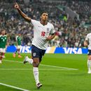 Jude Bellingham, de Inglaterra, festeja tras marcar el primer tanto de su conjunto ante México en el partido de octavos de final realizado el domingo 5 de julio de 2026 (AP Foto/Natacha Pisarenko)