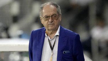 Renuncia presidente de federación francesa tras escándalo