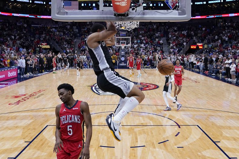 DEP-BAS SPURS-PELICANS
