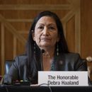 EEUU: Panel del Senado respalda nominación de mujer indígena