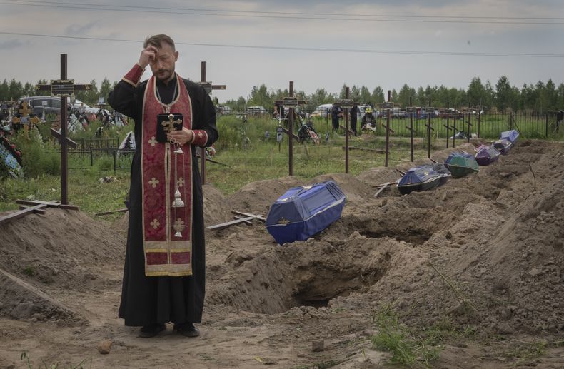 EUR-GEN UCRANIA-CADÁVERES SIN IDENTIFICAR