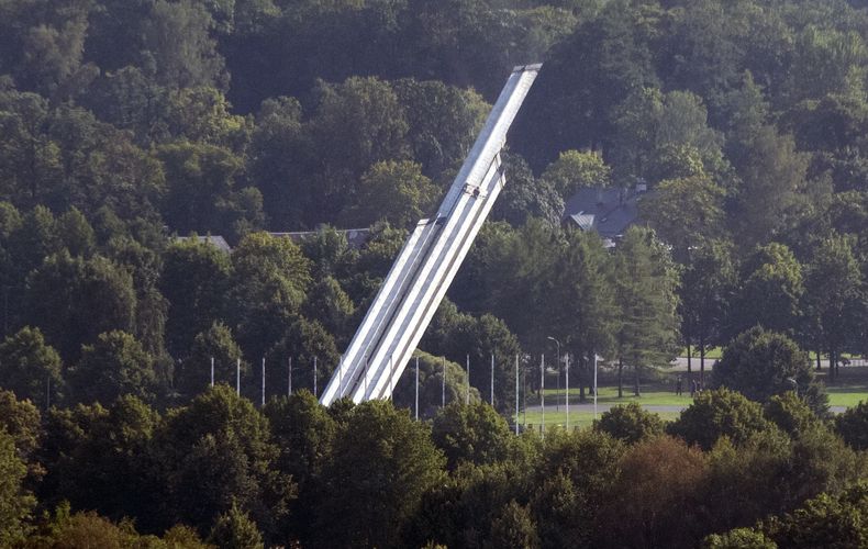EUR-GEN LETONIA-MONUMENTO SOVIÉTICO