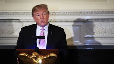 Donald Trump pide el final de la violencia contra los fieles