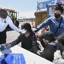FDA aprobaría vacuna COVID de Pfizer en niños de 12-15 años