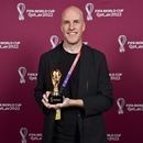 Revelan la causa de muerte del periodista estadounidense que murió durante el Mundial de Qatar 