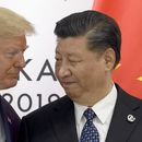 En esta imagen del sábado 29 de junio de 2019 se observa al presidente estadounidense Donald Trump en un encuentro con su homólogo chino Xi Jinping durante una reunión en el marco de la cumbre del G20, en Osaka, Japón. (AP Foto/Susan Walsh, Archivo)