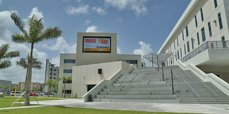 College Hialeah