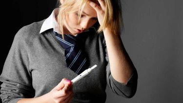 americateve | Los embarazos no deseados son la preocupación de numerosos padres que tienen hijos adolescentes. La academia de pediatras de los estados unidos ha publicado esta semana unas recomendaciones al respecto.